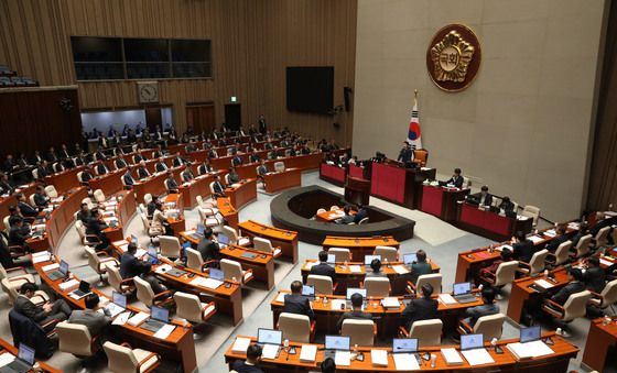 국회 예산결산특별위원호 전체회의