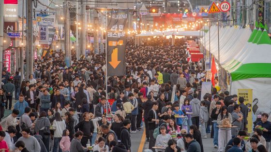 구미 라면축제에 몰린 인파