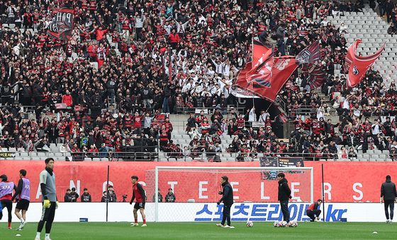 포항 스틸러스의 대규모 응원단