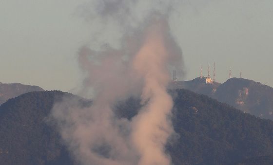 기온 뚝, 난방 수증기 모락모락