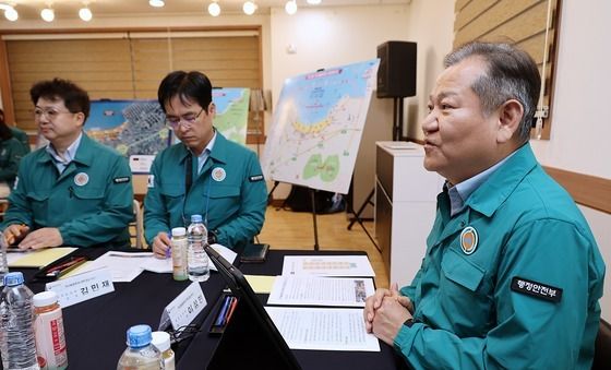 이상민 장관 '부산 불꽃축제 안전점검'