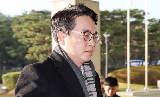 출근하는 심우정 검찰총장