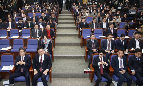 尹 담화 발표, 심각한 국민의힘