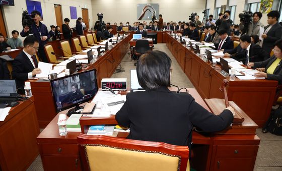 과방위 전체회의 개의 알리는 최민희 위원장