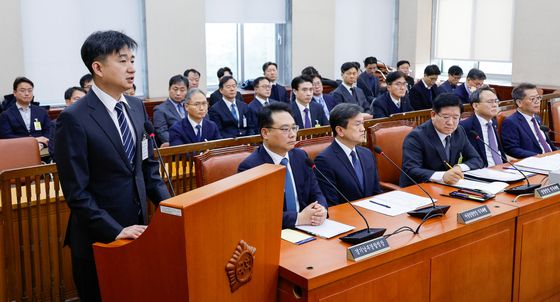 답변하는 서울청 경비안전계장