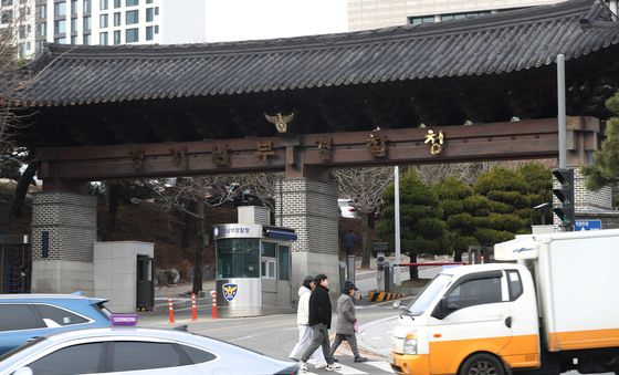 경찰 특수단, '선관위 파견' 경기남부경찰청 압수수색