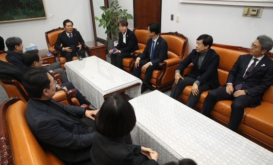 윤석열 대통령 탄핵소추단 첫 회의