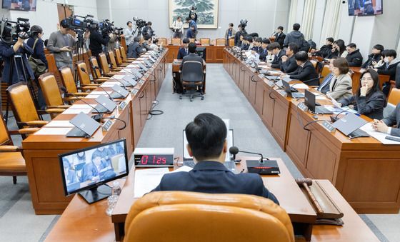 국회 운영위 불참한 국민의힘·대통령실