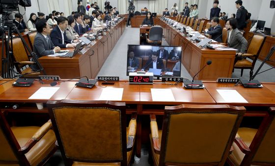 국회 운영위 불참한 여당과 대통령실