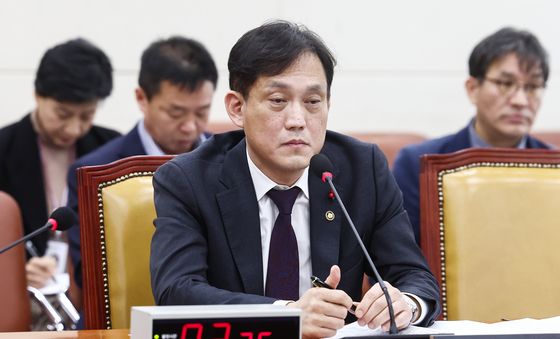 과방위 전체회의 출석한 김태규 직무대행