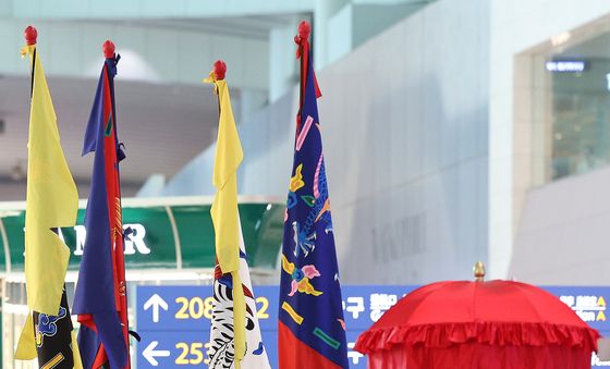 공항 출국장에서 보는 우리 문화