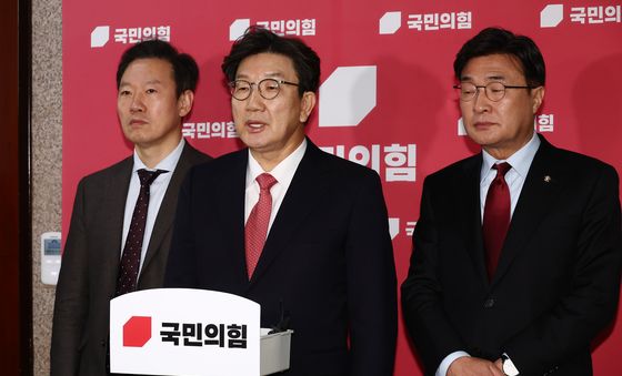 권성동 "민생·안보협의 위해 여야정 협의체 참여"