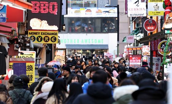 환율 급등에 식품·외식물가 추가 상승 우려