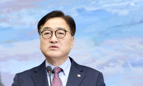 우원식 "한덕수 권한대행, 의무와 책임 다해 줄 것 요청"