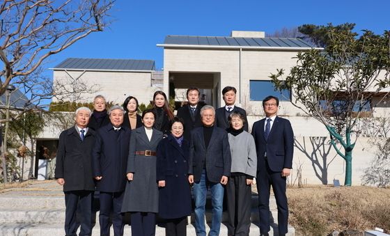 문재인 전 대통령 예방한 김선민 권한대행