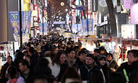 크리스마스 이브 명동거리