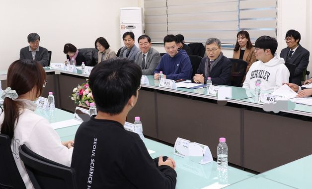 국제올림피아드 수상 학생들 만난 정근식 교육감