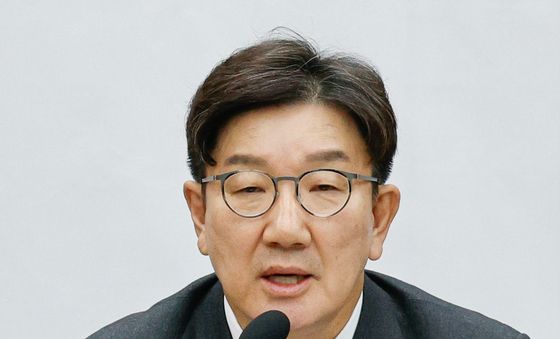 한덕수 탄핵절차 중단 촉구하는 권성동