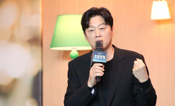 김희원 감독 "설현, 시골에서 온 촌스러운 느낌 받아 캐스팅"