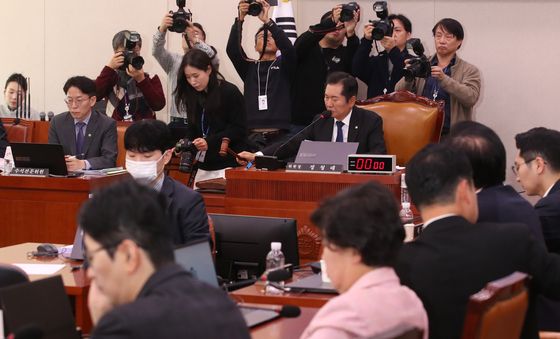 국회 법사위, '탄핵 추진 반발' 검사 감사요구안 의결