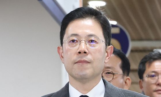 2심 선고공판 출석하는 손준성