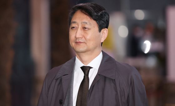 안덕근 산자부장관 '탄핵 표결을 앞두고'