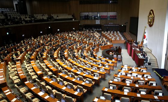 '윤 대통령 탄핵소추안' 의결정족수 미달로 폐기