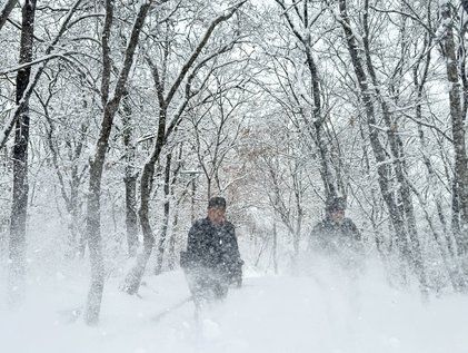 마니산 국민관광지는 제설작업 중