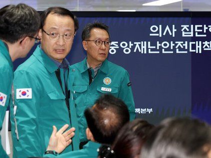 출구 찾지 못하는 의정갈등