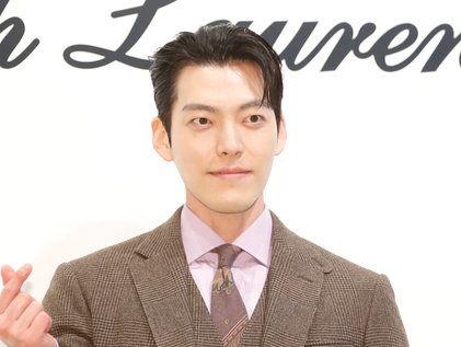 '신민아♥' 김우빈, 최고의 사랑꾼