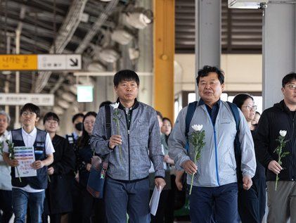 구의역 9-4 승강장 향하는 공공운수노조