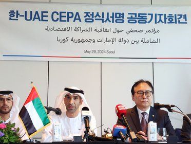 한-UAE CEPA 브리핑하는 알 제유디  UAE 장관