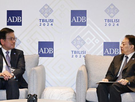 아사카와 마사츠구 아시아개발은행 총재 만난 최상목 경제부총리