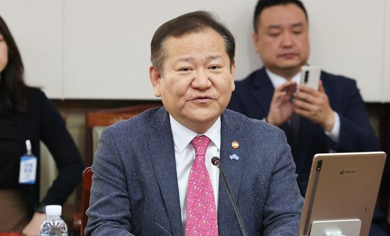 인사말하는 이상민 장관