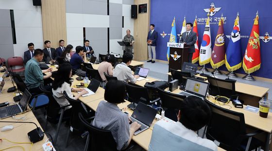 합참 “9일 북한군 수십명 군사분계선 침범…군 경고사격”