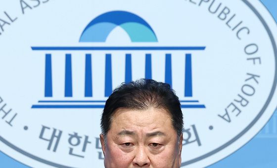 북한 대북전단·오물풍선 관련 입장 발표 하는 파주시장