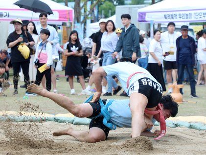 천하장사를 향해