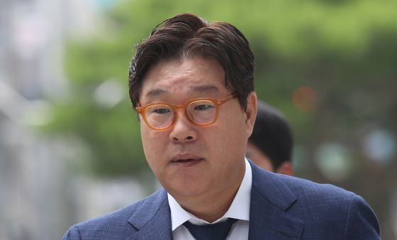 선고 공판 출석하는 김성태