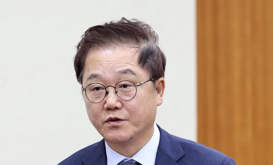 업무보고하는 강석훈 산은 회장