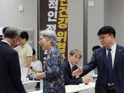 전국의사 대토론회 찾은 임현택 의협회장