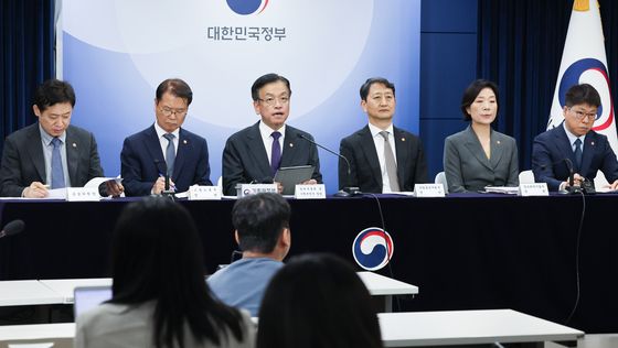 최상목 "역동경제 로드맵, 국민·기업 역동성 살리는 구조적 대책"