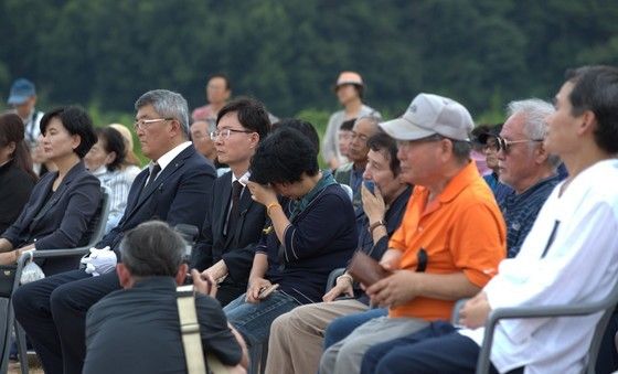 채상병 추도사에 눈물바다