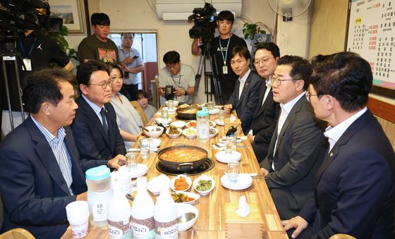 야6당 원내대표, '거부권' 공동 대응 방안 논의