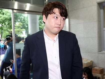 참고인 조사 출석하는 박단 비대위원장