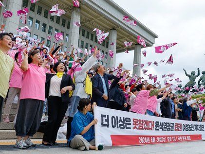 국회 찾은 여성농민들 '못참겠다'