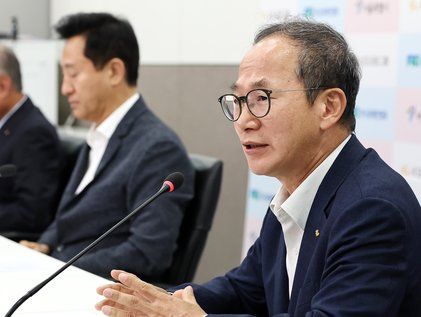 양종희 KB 금융그룹 회장 '소상공인 출산·양육 지원 약속'