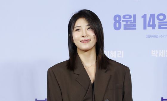 하지원, 고혹적인 미소