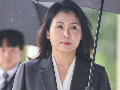 이재명 대표 부인 김혜경, '법인 카드 유용 의혹' 공판 출석