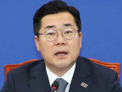 박찬대 "반국가세력 대통령 근처에 있어"