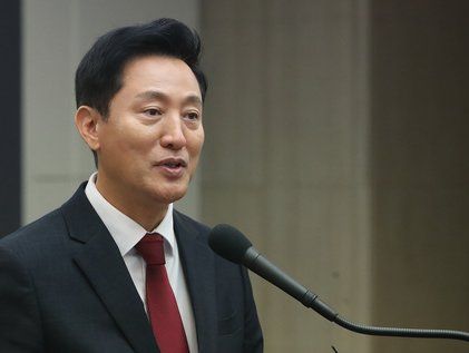 오세훈 서울시장, 교통안전 사고 예방을 위한 제도개선 공개토론회 개회사